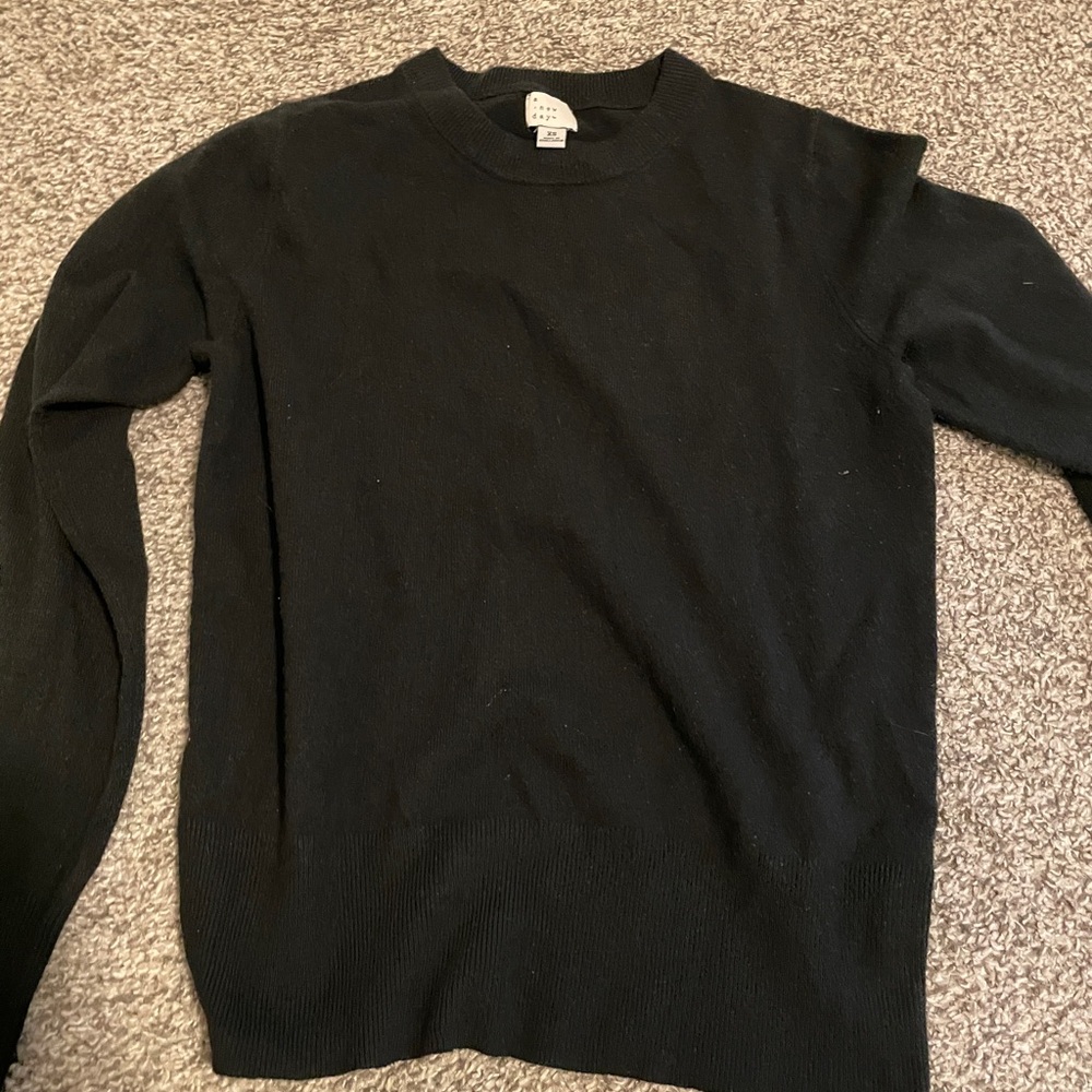 a new day Men's Classic Black Crewneck Sweater